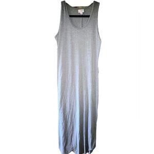 Lularoe medium heather grey Dani maxi dress. NWT. Great neutral‎ color!